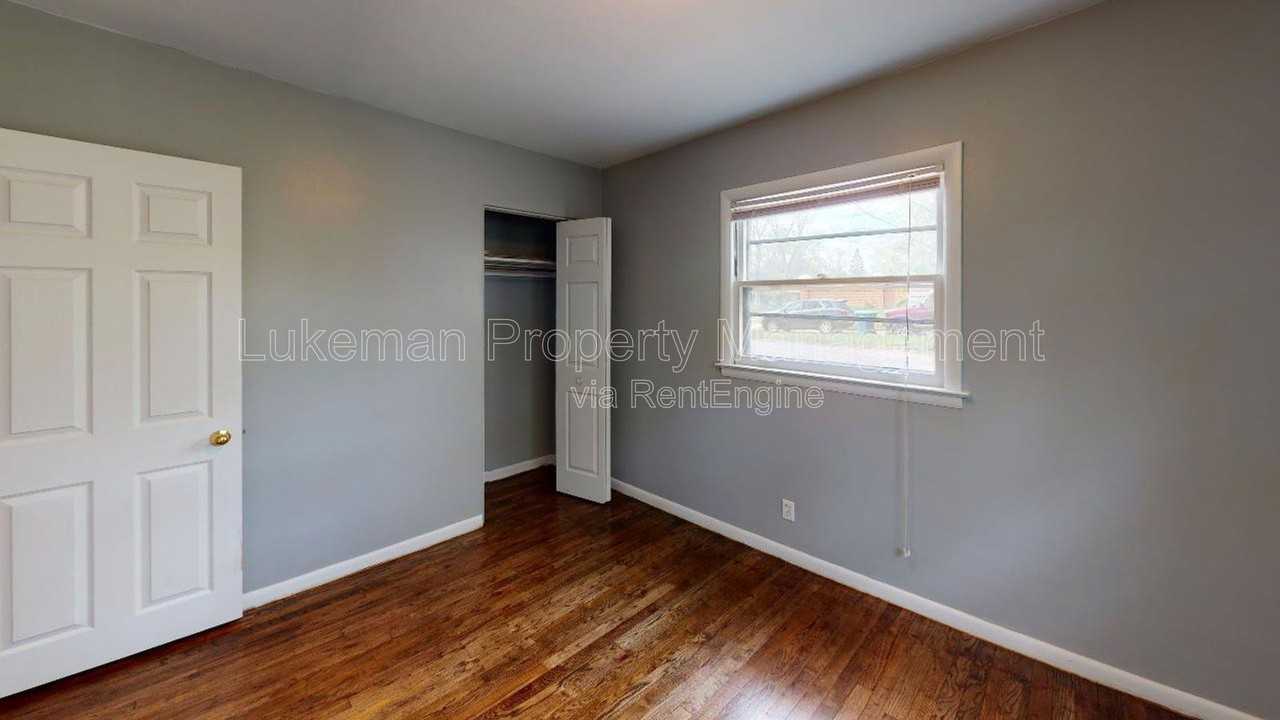 3729 Oakland Dr #2 - Photo 6 of 10