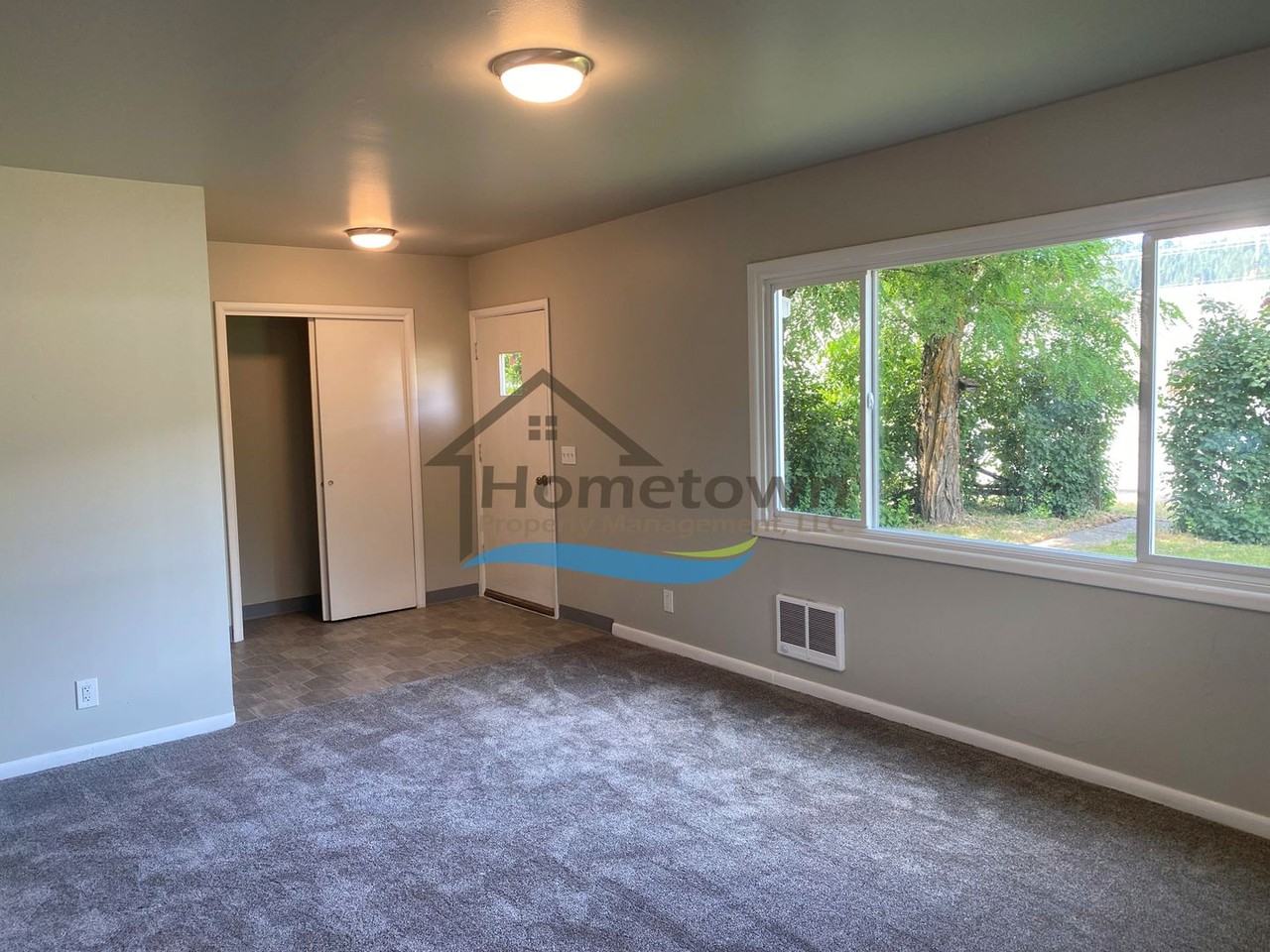 121 1st Ave - Photo 7 of 33