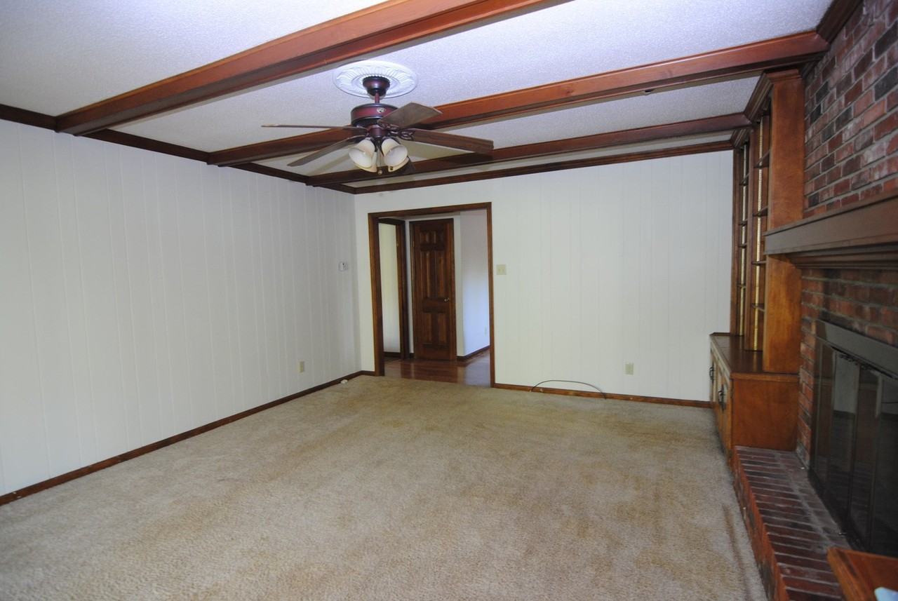 310 Alanbrook Ave - Photo 6 of 29