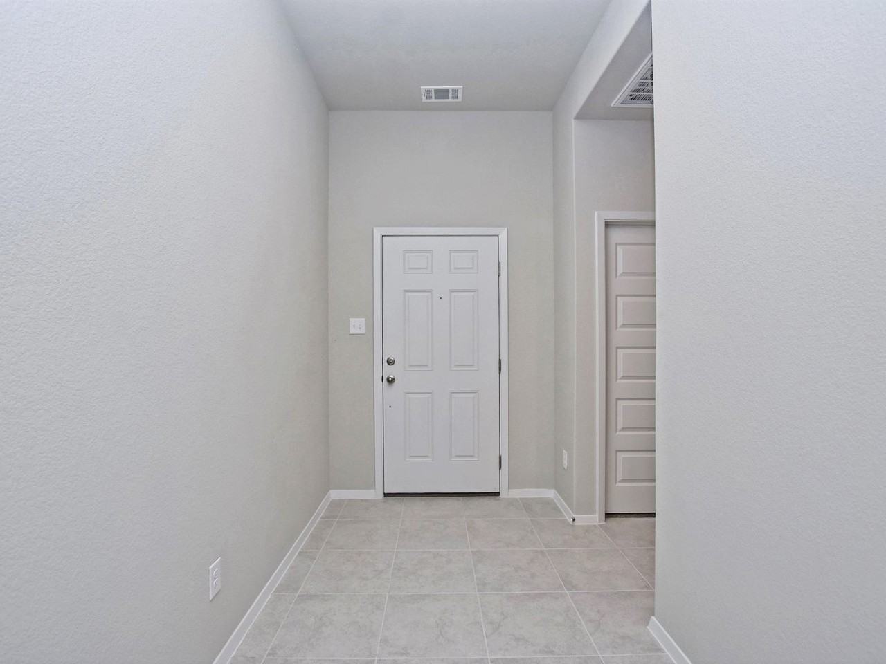 20701 Boggy Ford Rd - Photo 6 of 50