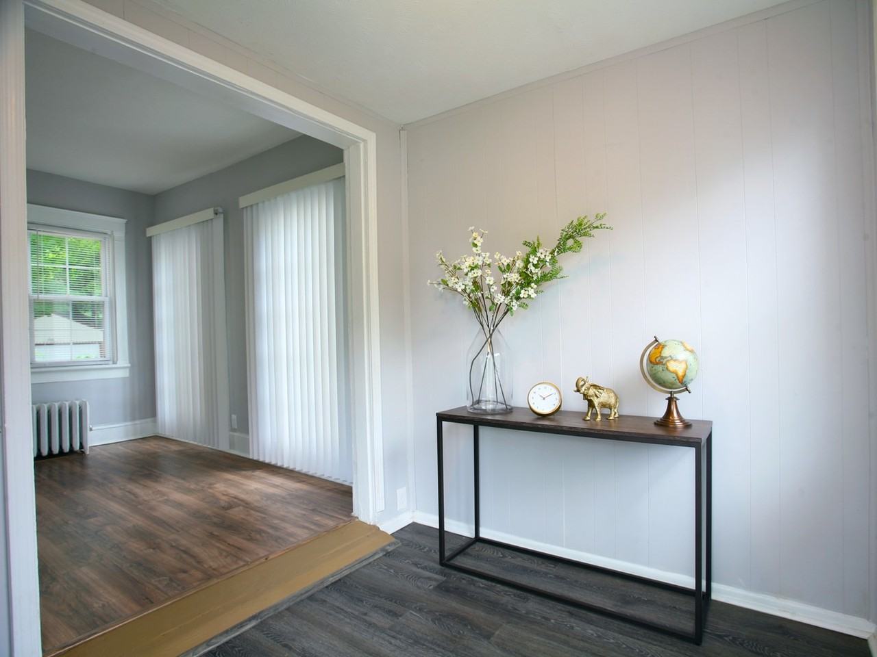 1716 Lee Rd - Photo 2 of 33