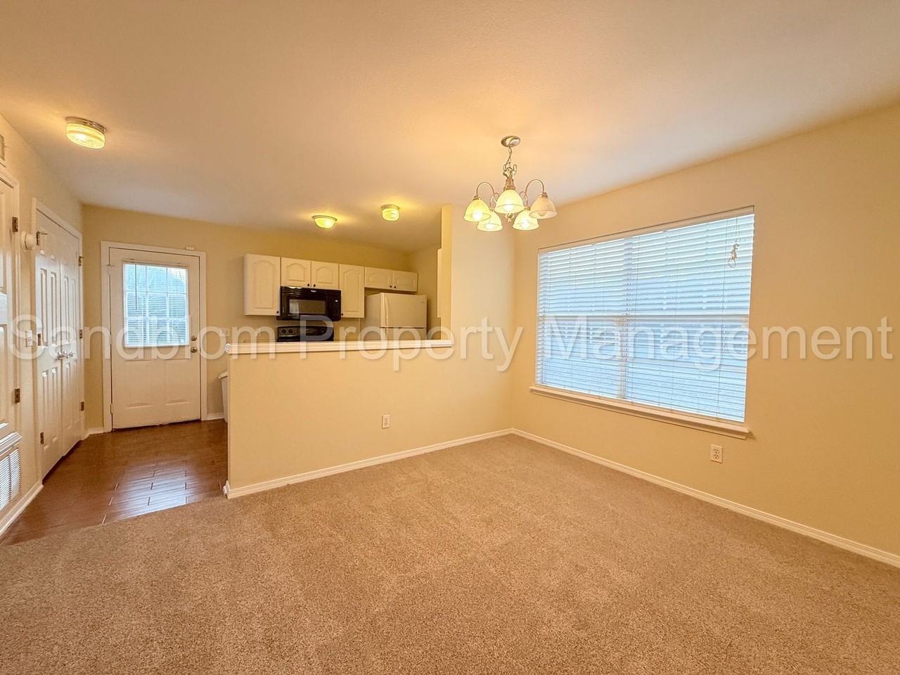 4037 Rawson Rd - Photo 5 of 15