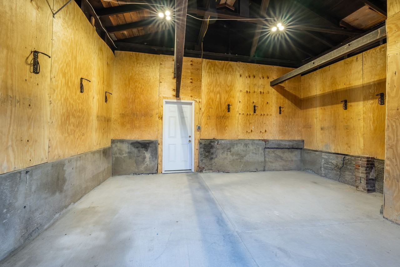 9-23 E. Main Street - Photo 6 of 23