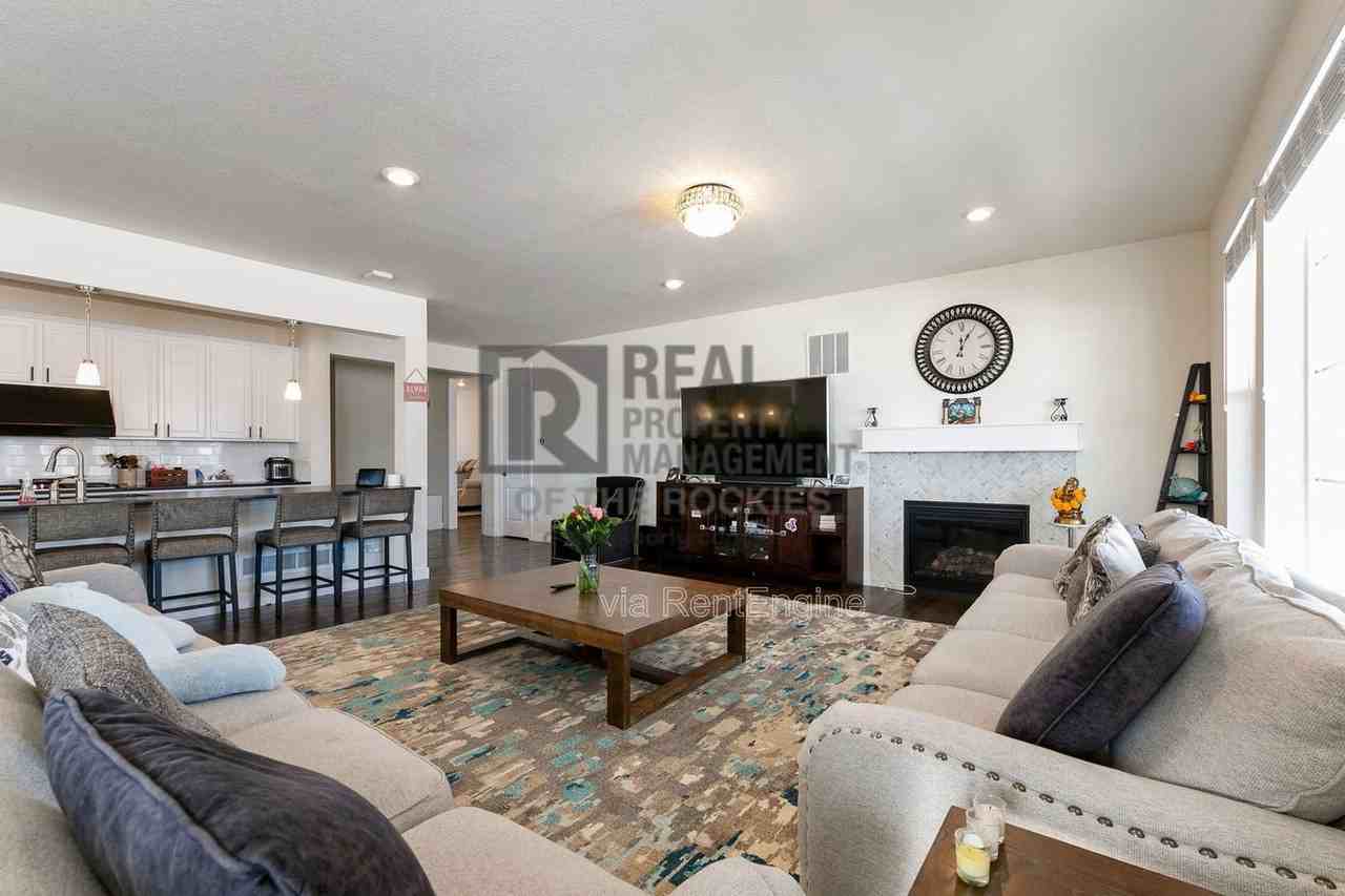 2888 Fractus St - Photo 2 of 38