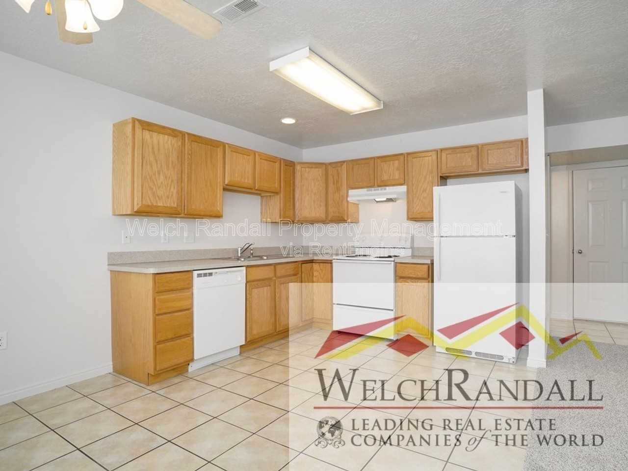 1428 N 2575 E #3 - Photo 7 of 25