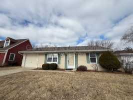 featured image of 944 Shady Ln