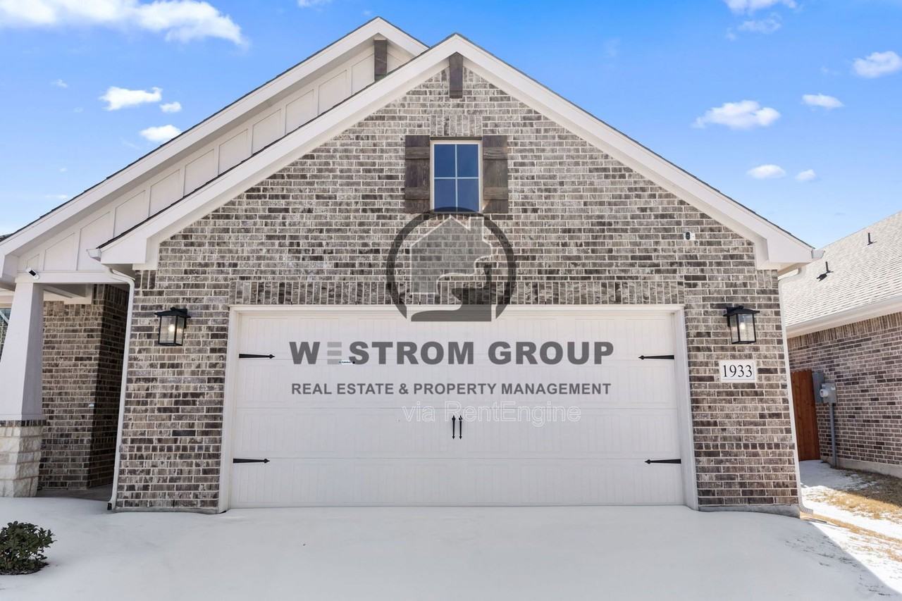 1933 Kelva Dr - Photo 4 of 37