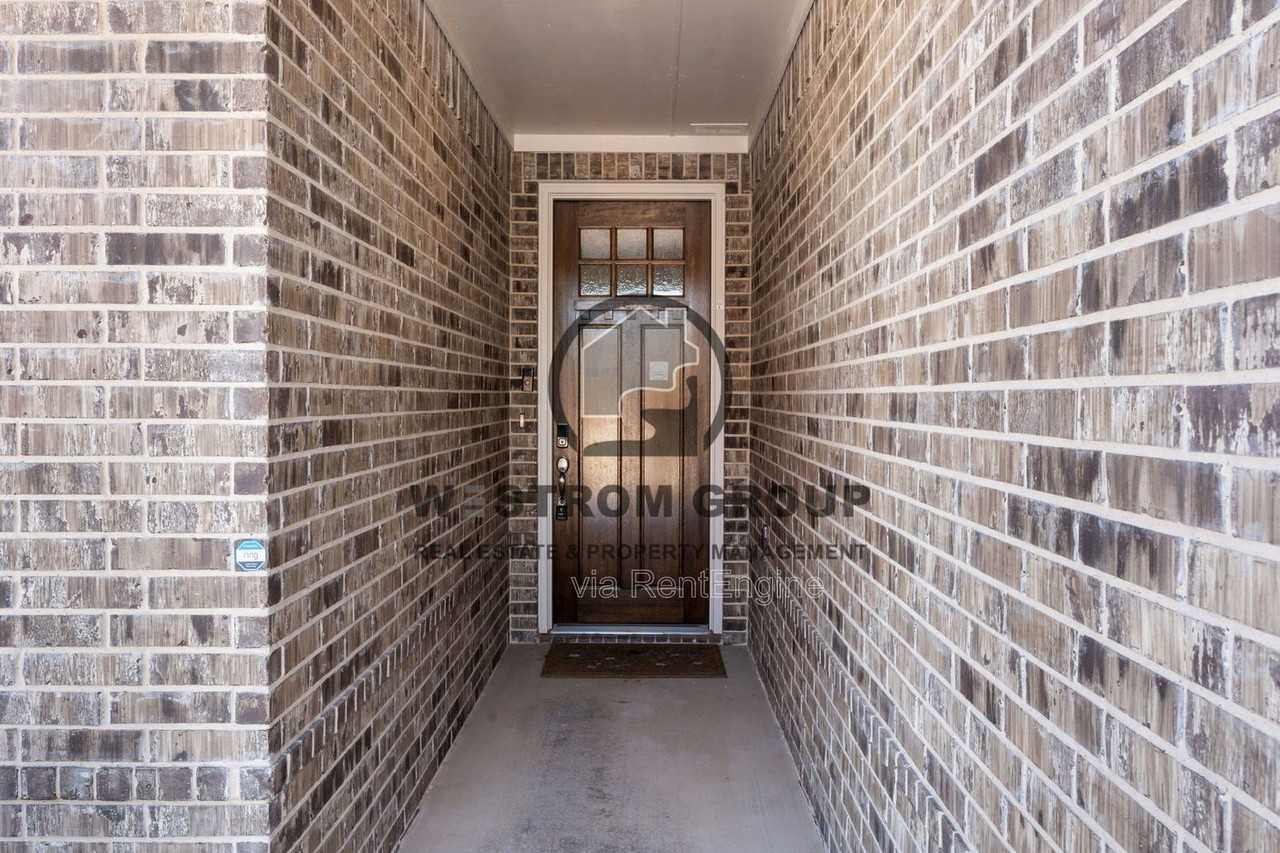 1933 Kelva Dr - Photo 6 of 37