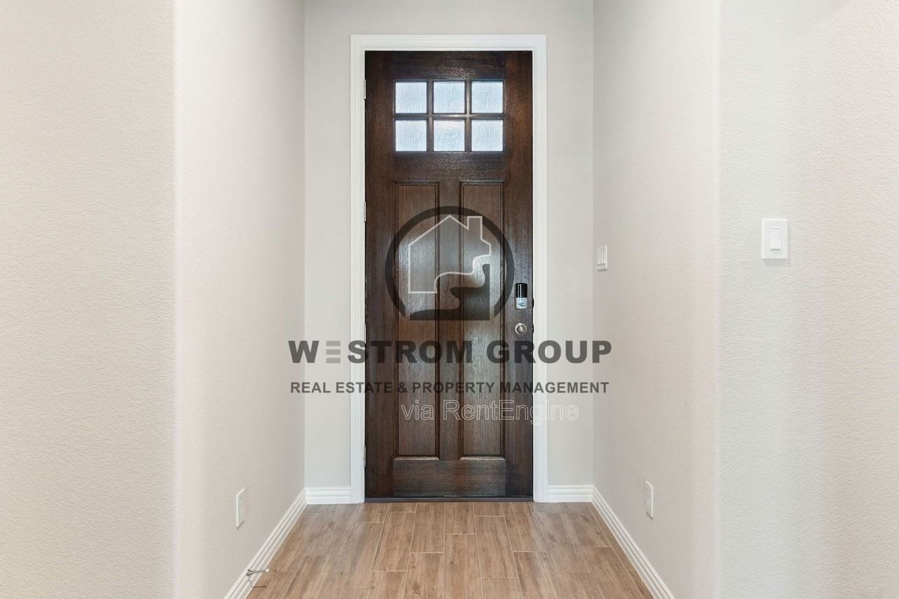 1933 Kelva Dr - Photo 7 of 37