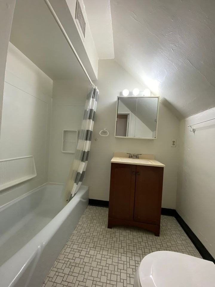 bell - Photo 4 of 18