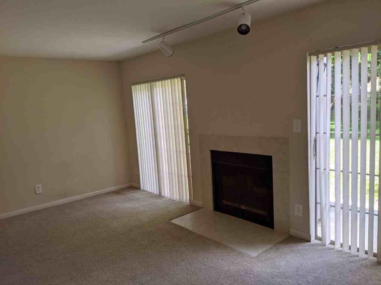 Crystal Pointe II - Photo 2 of 6