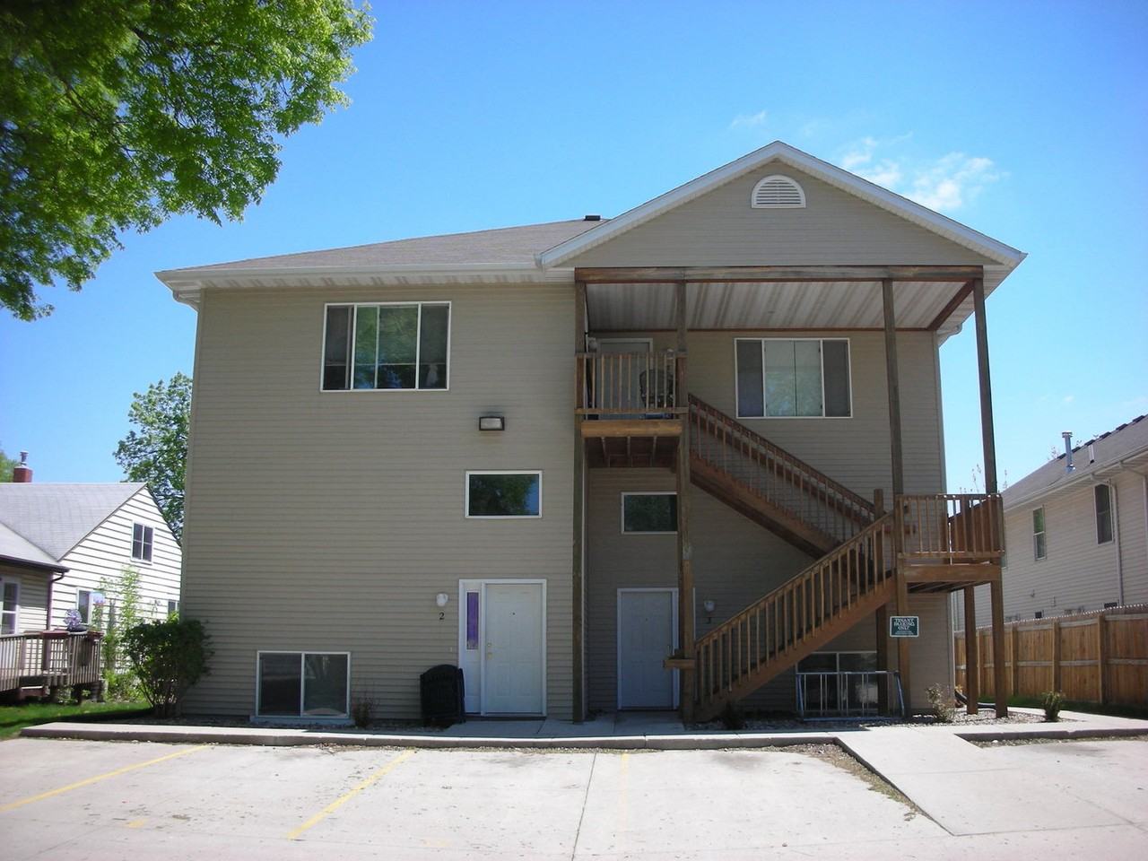 229 Washington - Photo 7 of 15