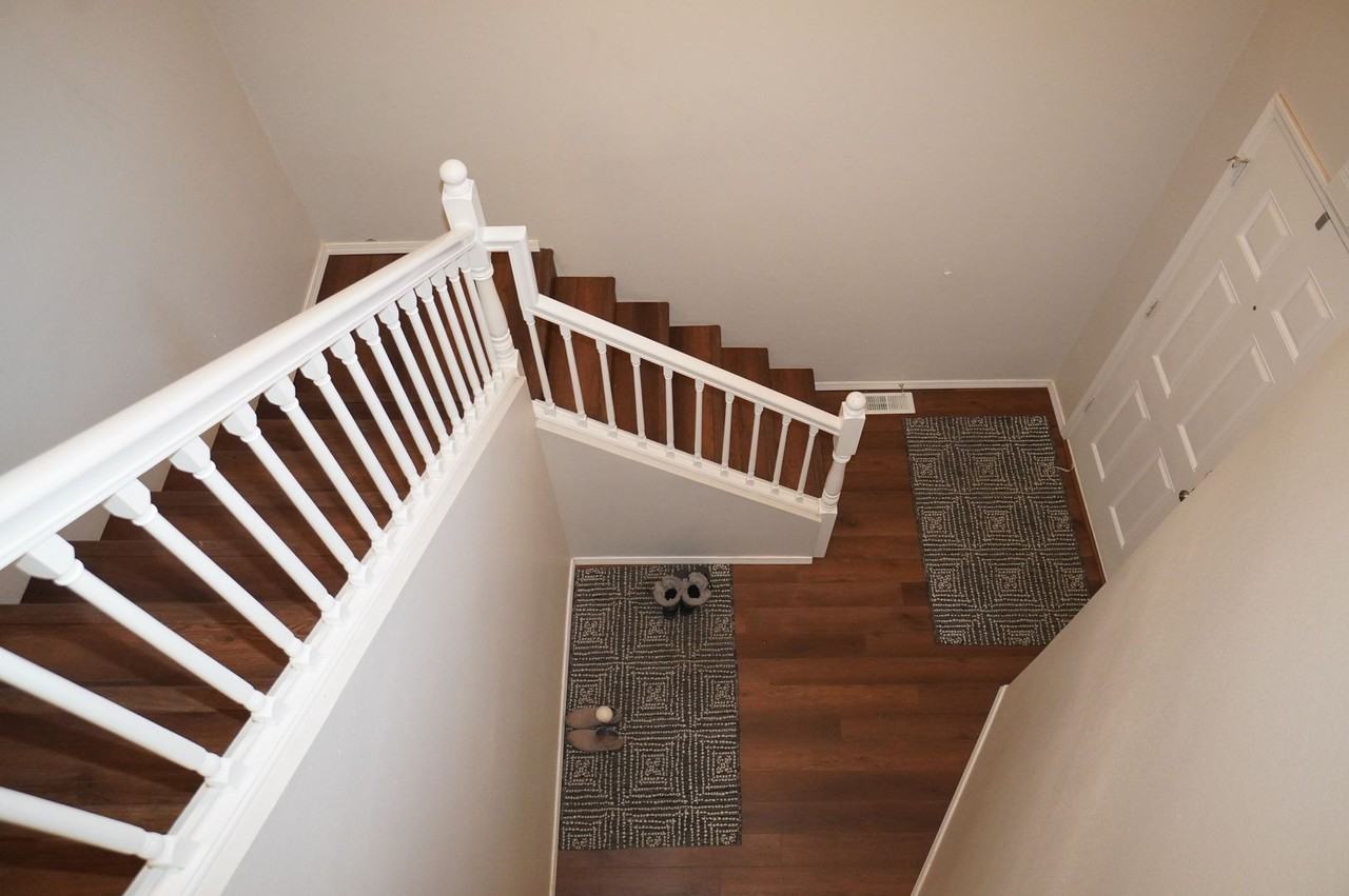 20212 Glacier Park Cir - Photo 4 of 24