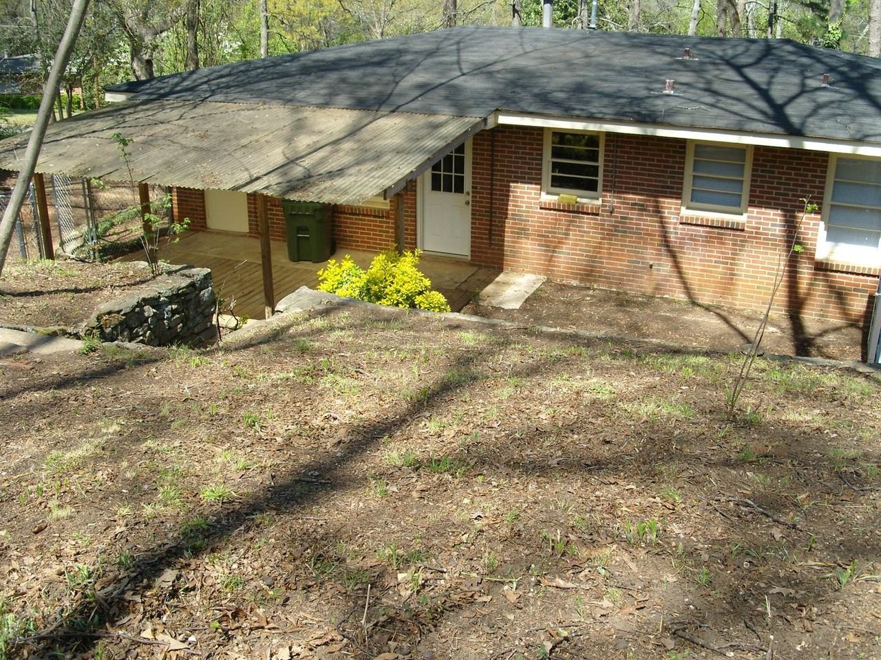 154 Nottingham Ct - Photo 2 of 8