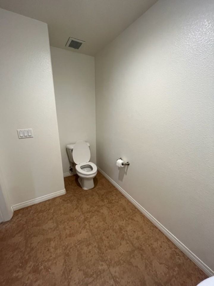 838 Tarragon Ln - Photo 7 of 16