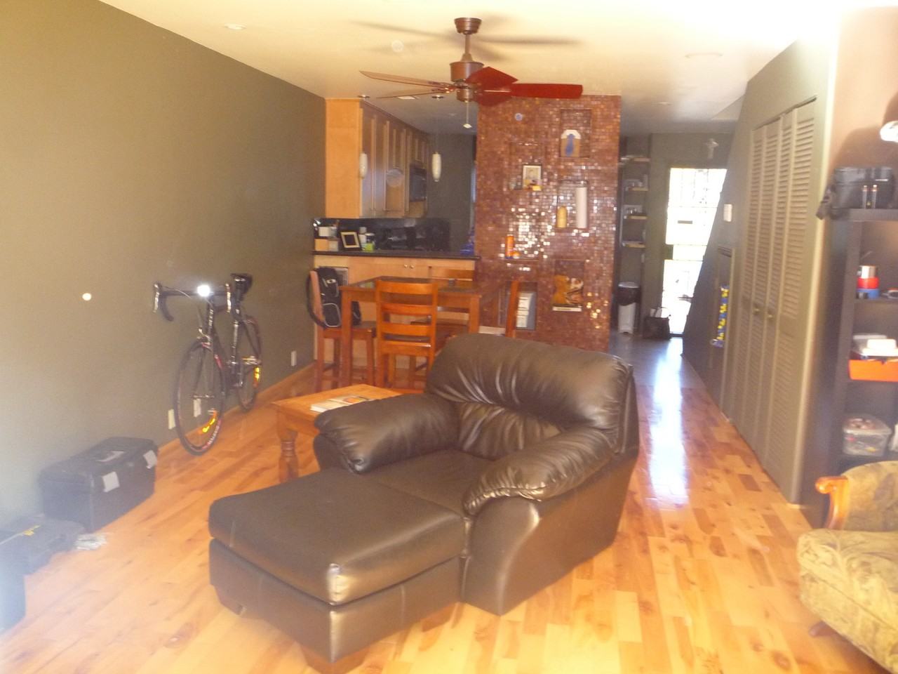 2661 Russ Blvd - Photo 4 of 7