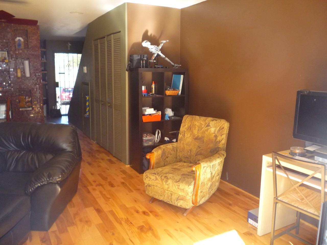 2661 Russ Blvd - Photo 5 of 7