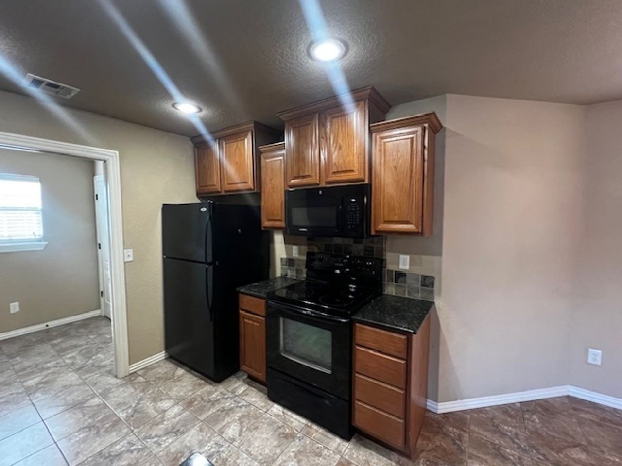 4111 W Mahogany Dr - Photo 5 of 14