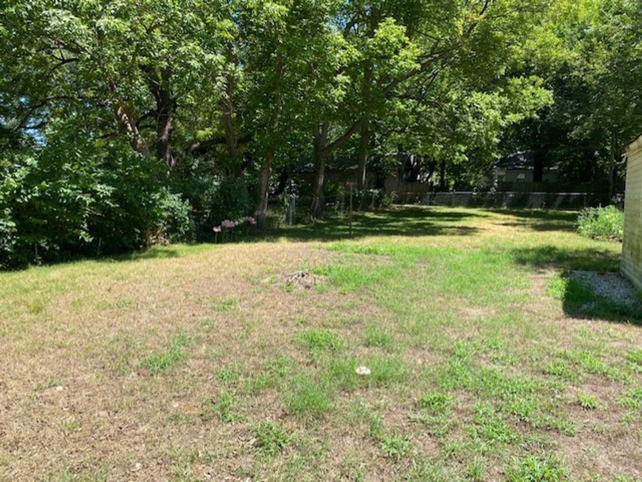 1336 N Lafontaine Ave - Photo 3 of 21