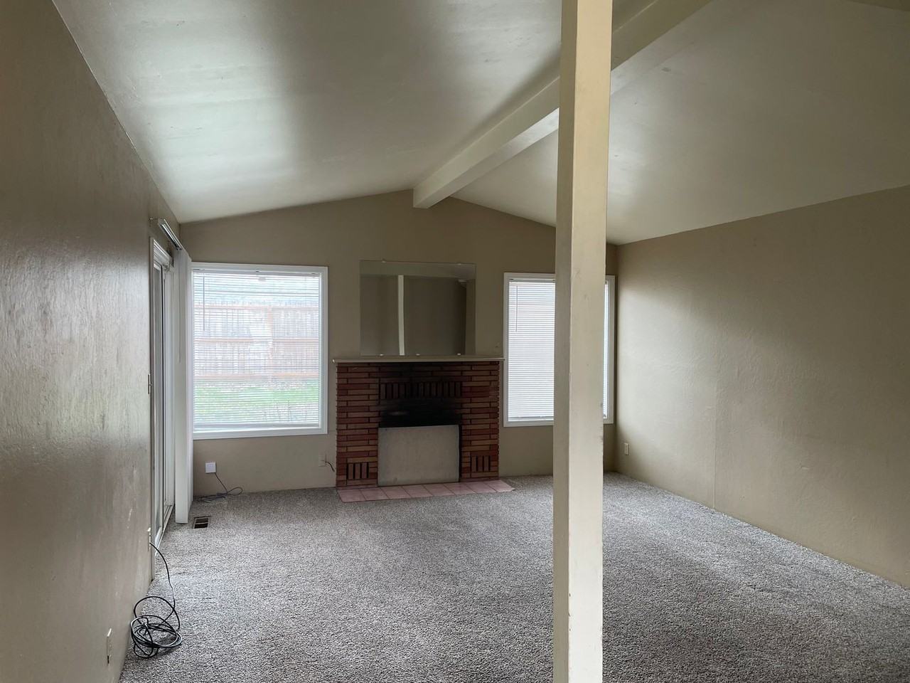 1426 Coquette St - Photo 4 of 18