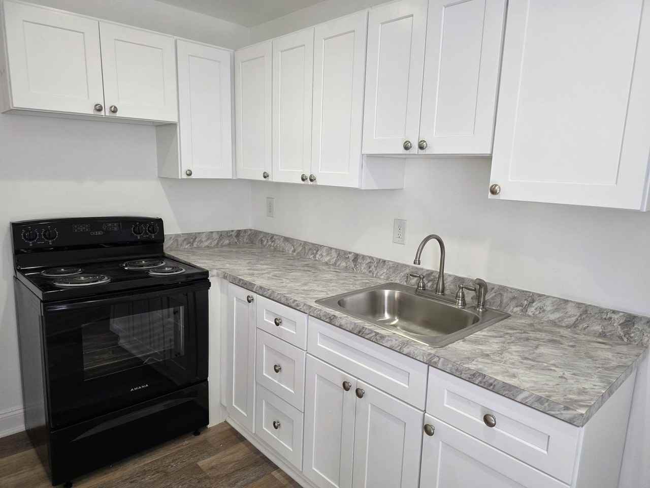 905 Clifford Brown Walk - Photo 6 of 19