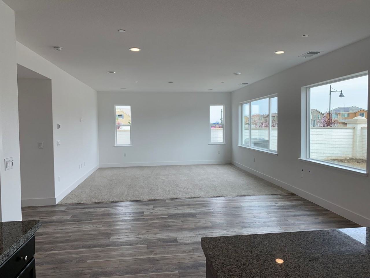 18434 Keswick Dr - Photo 7 of 31