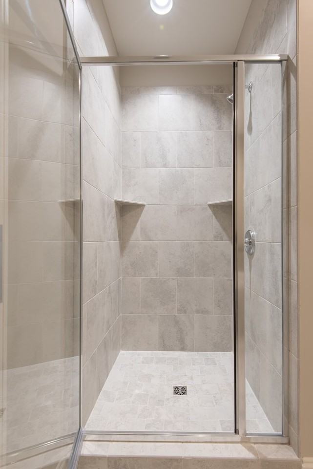 973 Pembroke Pl - Photo 3 of 18