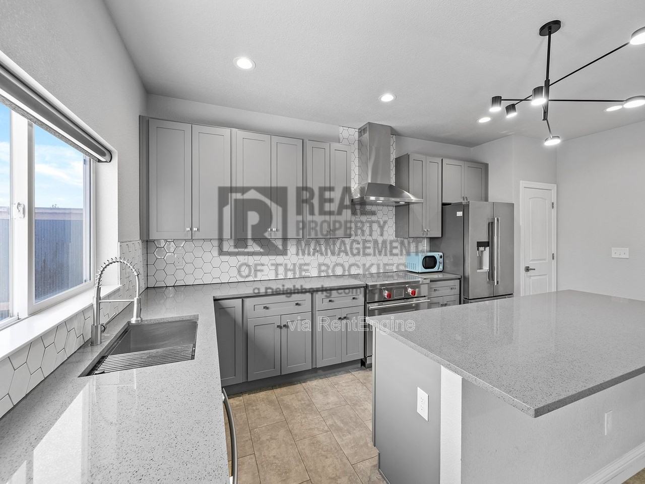 1504 60th Ave - Photo 6 of 21