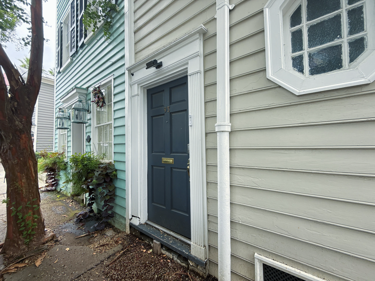 93 Tradd St - Photo 2 of 15