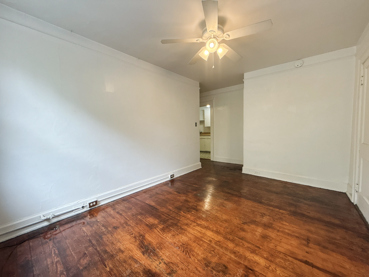 93 Tradd St - Photo 7 of 15