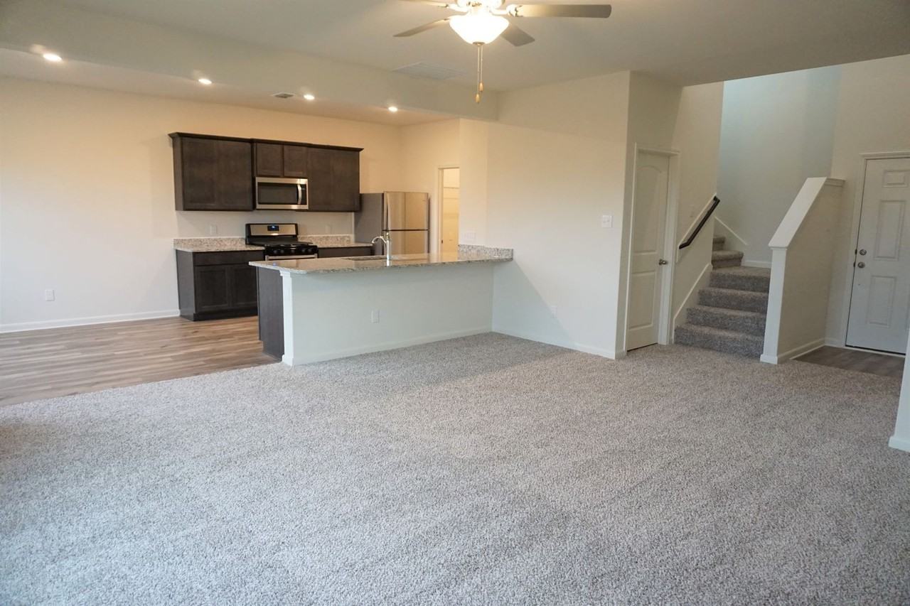 3001 Mccoy Rd - Photo 6 of 35