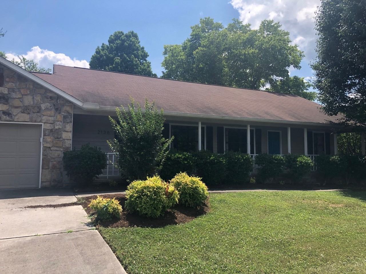 2136 Pine Meade Rd - Photo 2 of 29