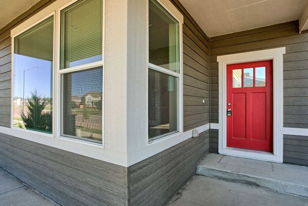 2826 Sykes Dr - Photo 2 of 35