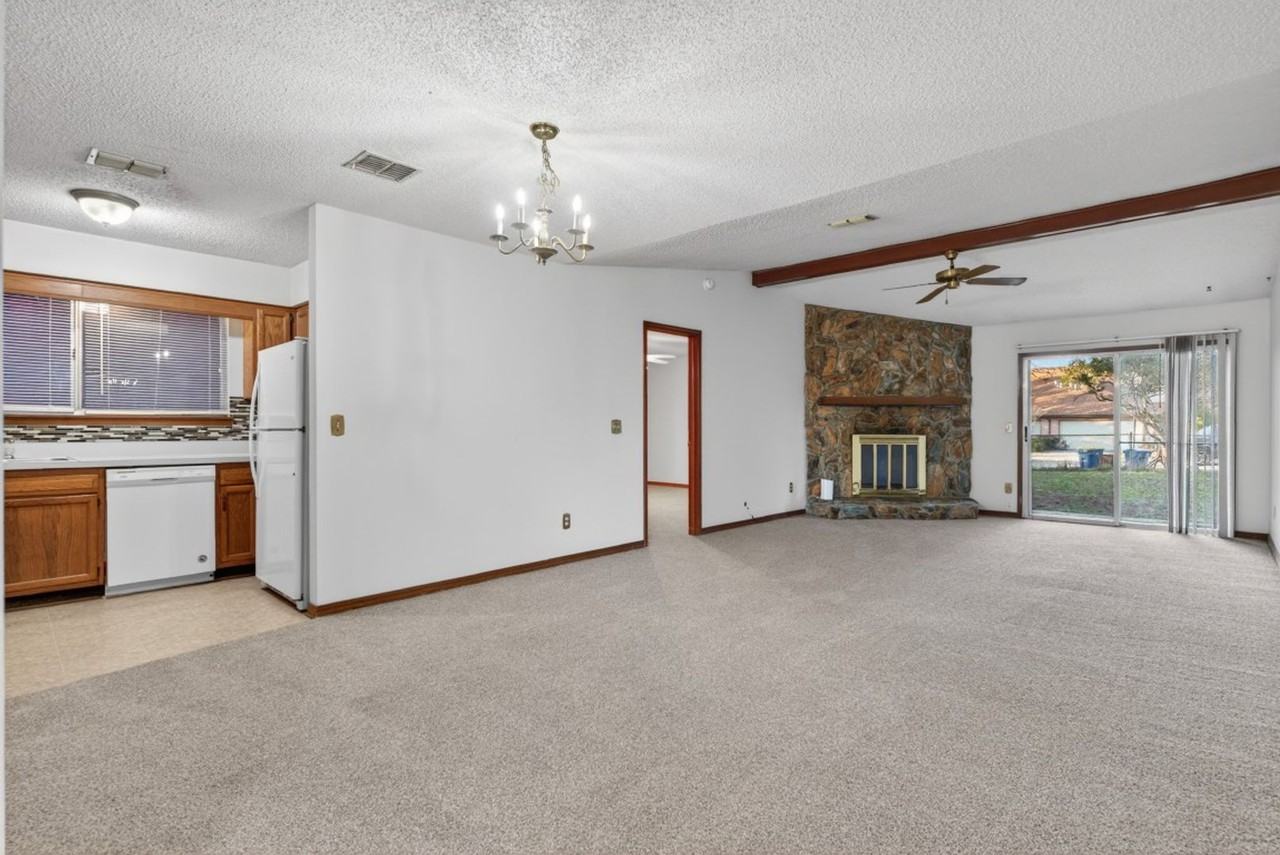 11369 Fort Caroline Lakes Dr S - Photo 3 of 16