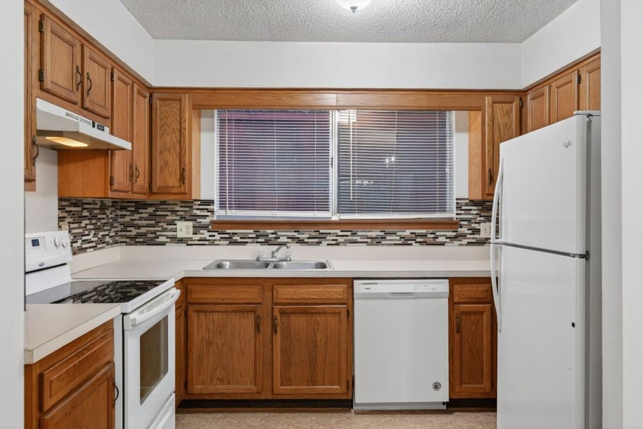 11369 Fort Caroline Lakes Dr S - Photo 6 of 16