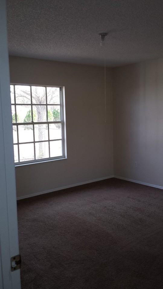 301 Oak Track Loop - Photo 7 of 9