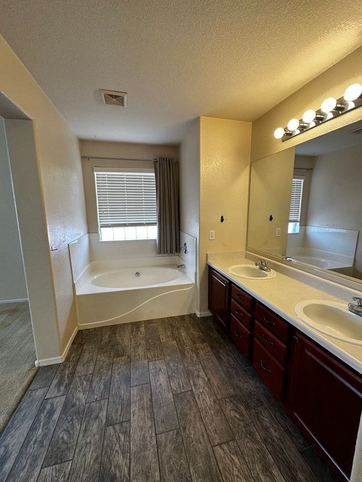 3899 E Jasper Dr - Photo 2 of 22