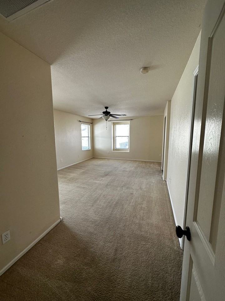 3899 E Jasper Dr - Photo 6 of 22