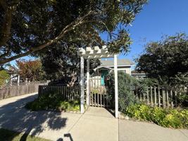 featured image of 758 Lily St