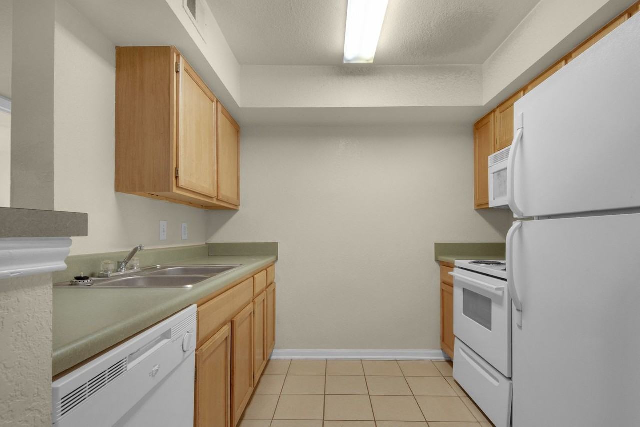 4020 Dancing Cloud Ct - Photo 6 of 16