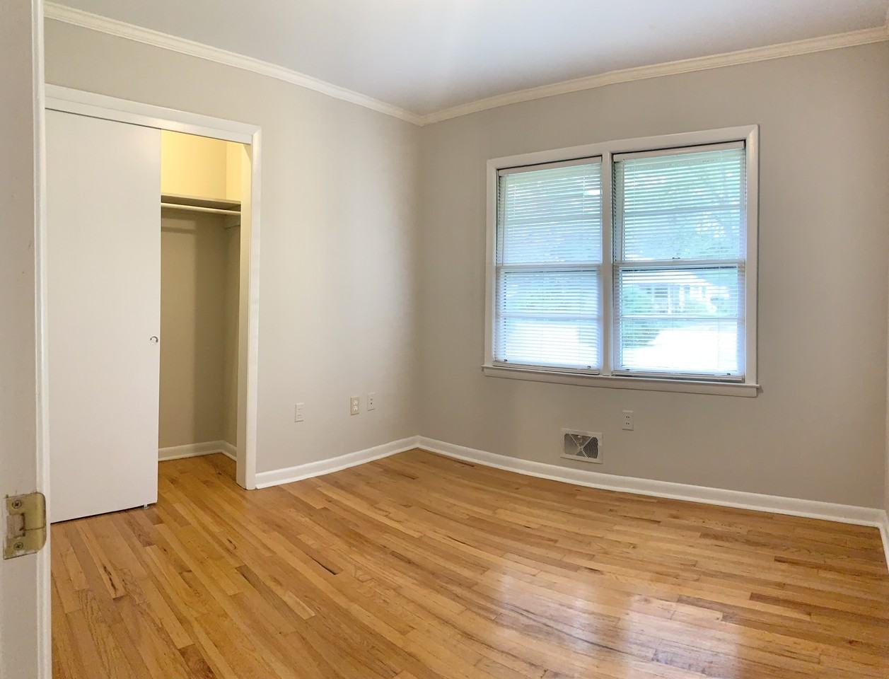145 Seminole Ave - Photo 3 of 20