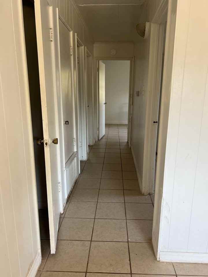 4731 Okeefe St - Photo 5 of 6