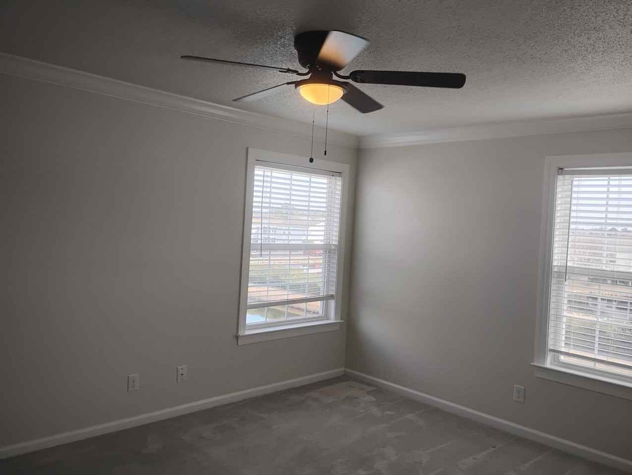 2268 Clearwater Dr - Photo 7 of 27