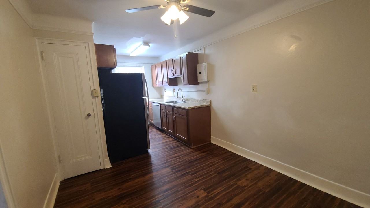 732 Roselawn Associates, LLC. - Photo 2 of 21