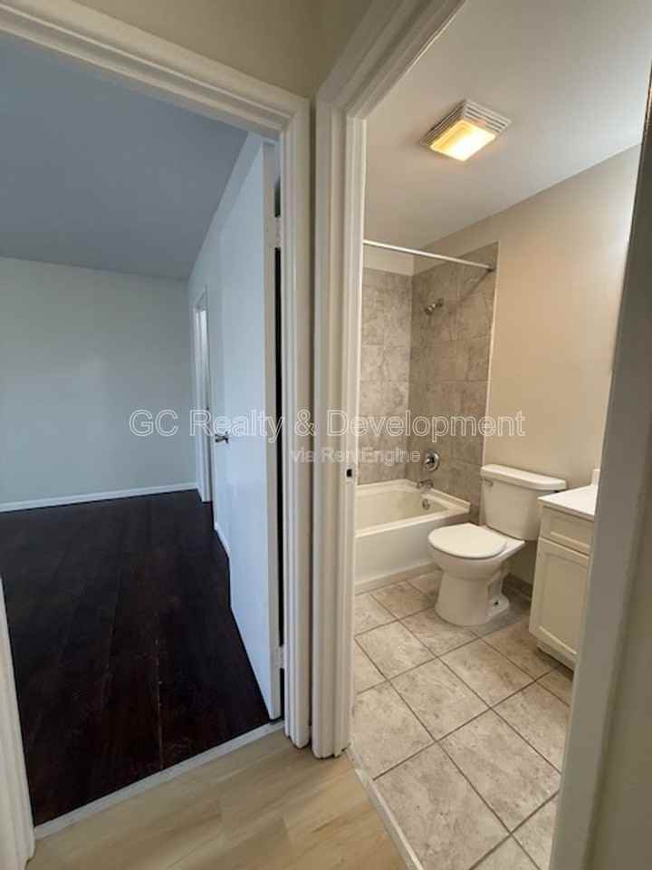 834 W College Blvd #301 - Photo 7 of 13
