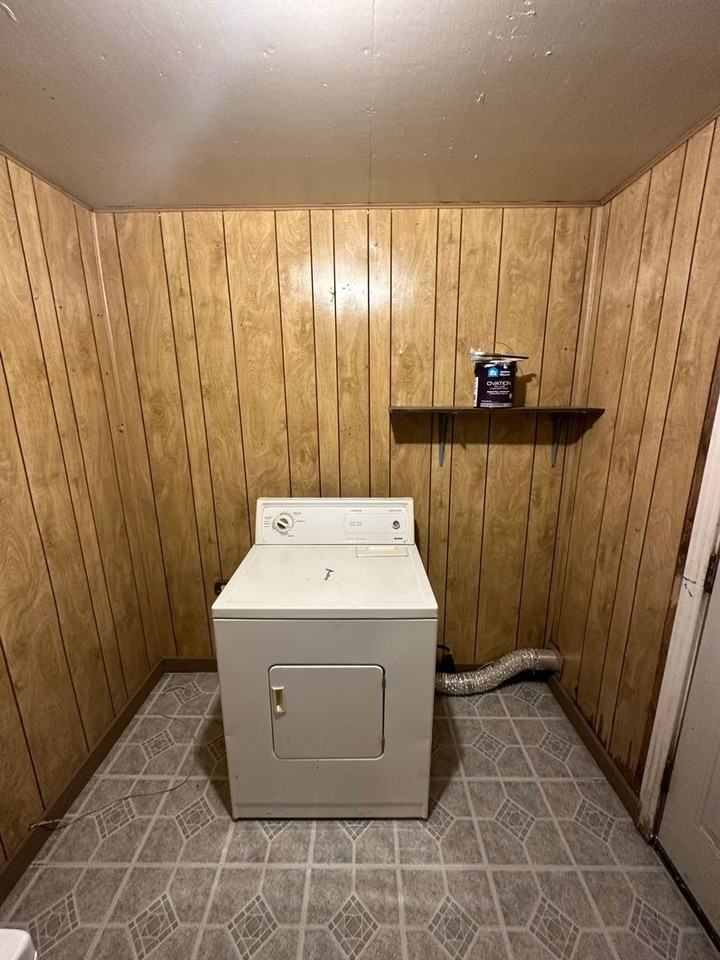 903 N Edwards St - Photo 7 of 21