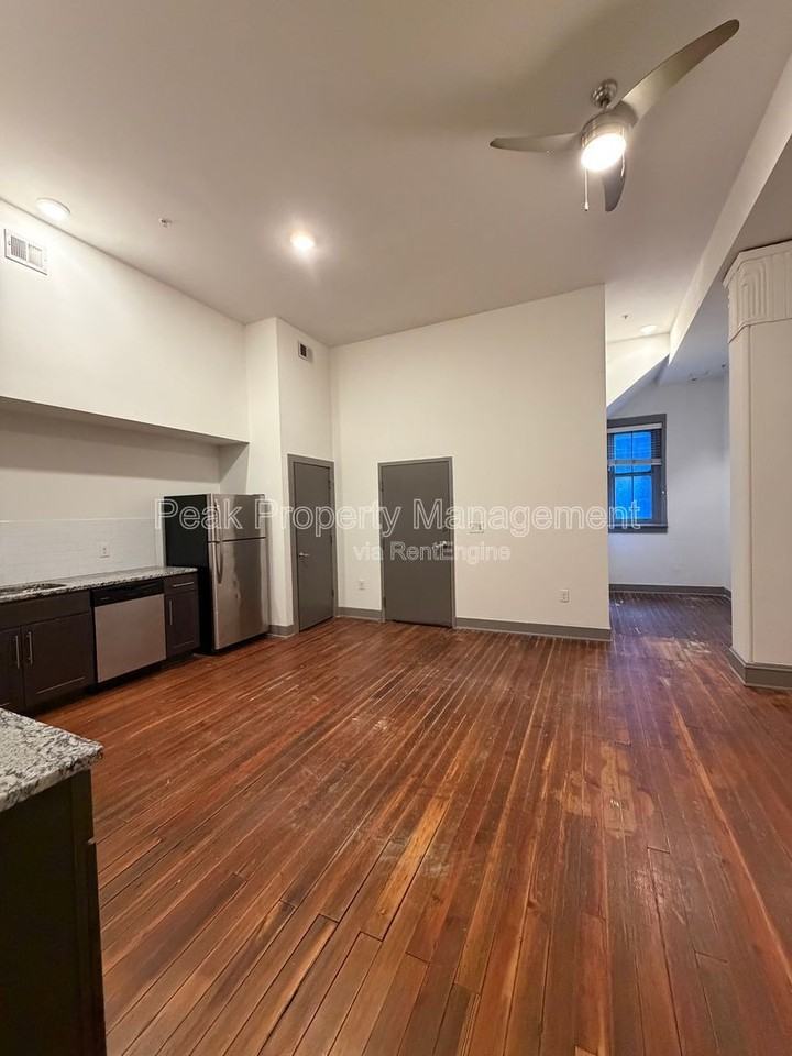 1209 Hull St #206 - Photo 2 of 8