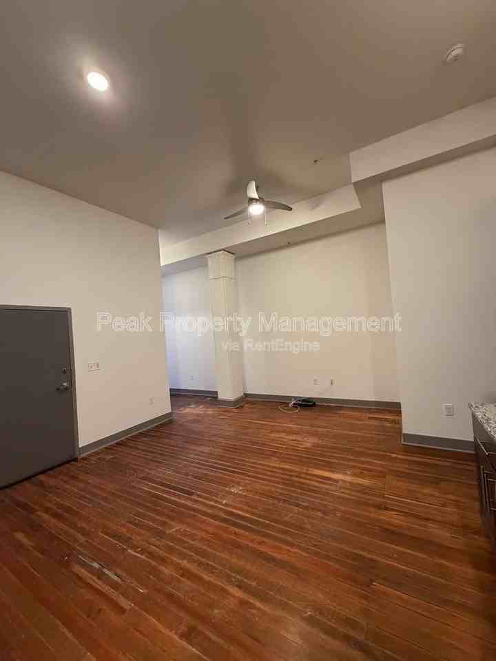 1209 Hull St #206 - Photo 4 of 8