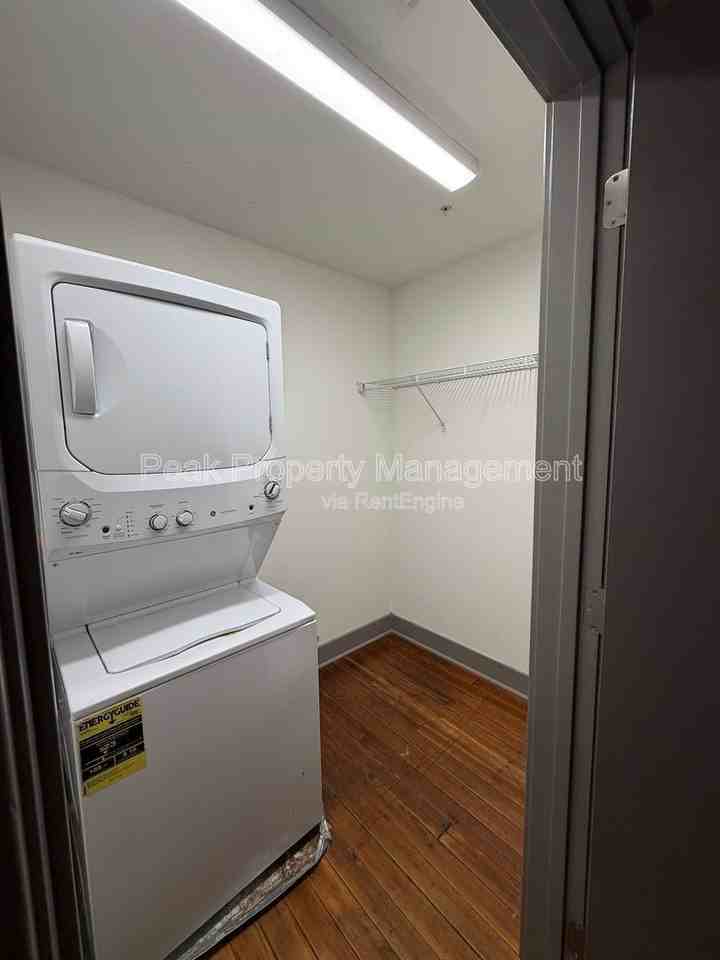 1209 Hull St #206 - Photo 6 of 8