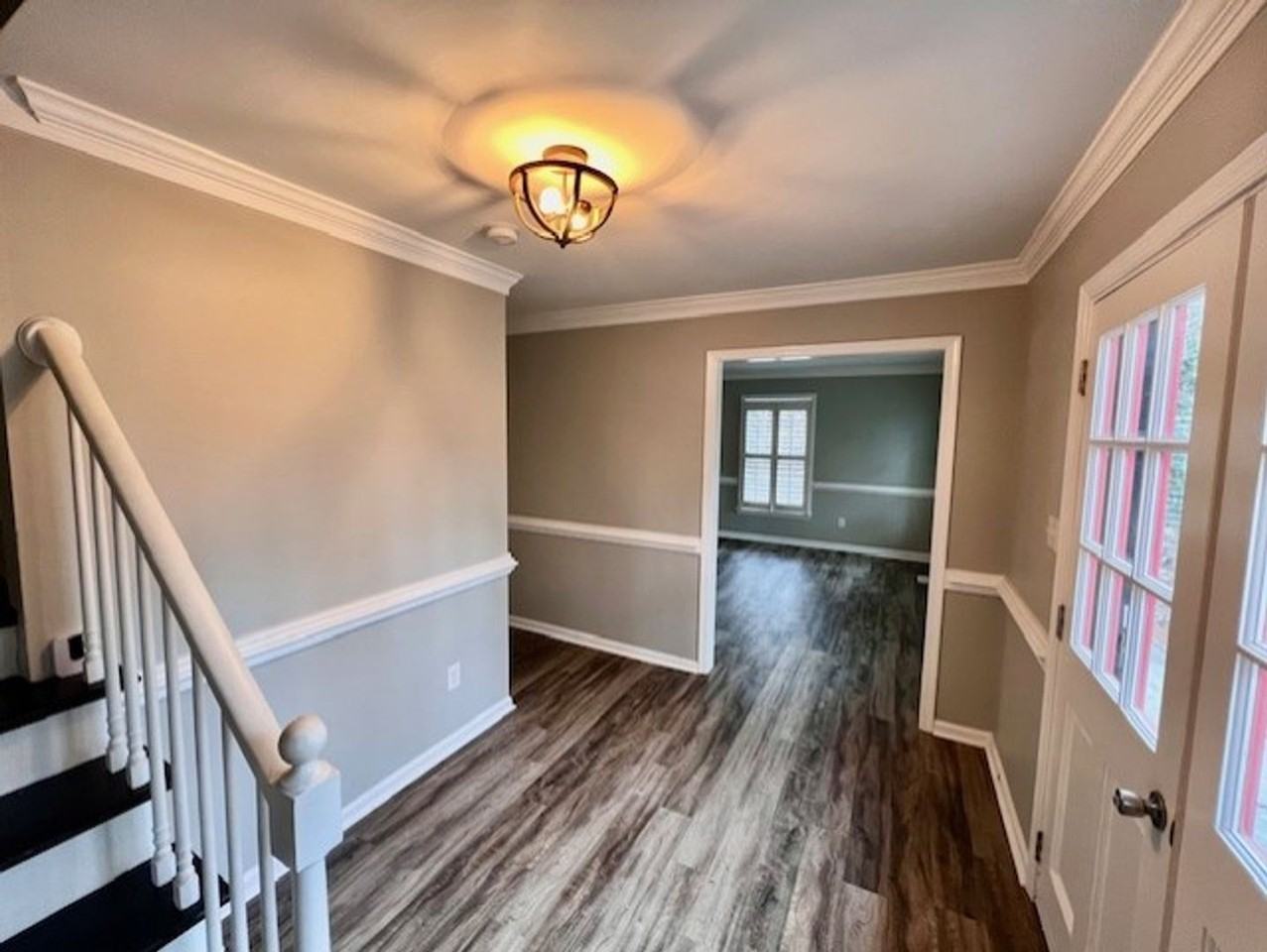 100 Greenwood Dr - Photo 2 of 21